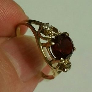 14K Gold Garnet Ring